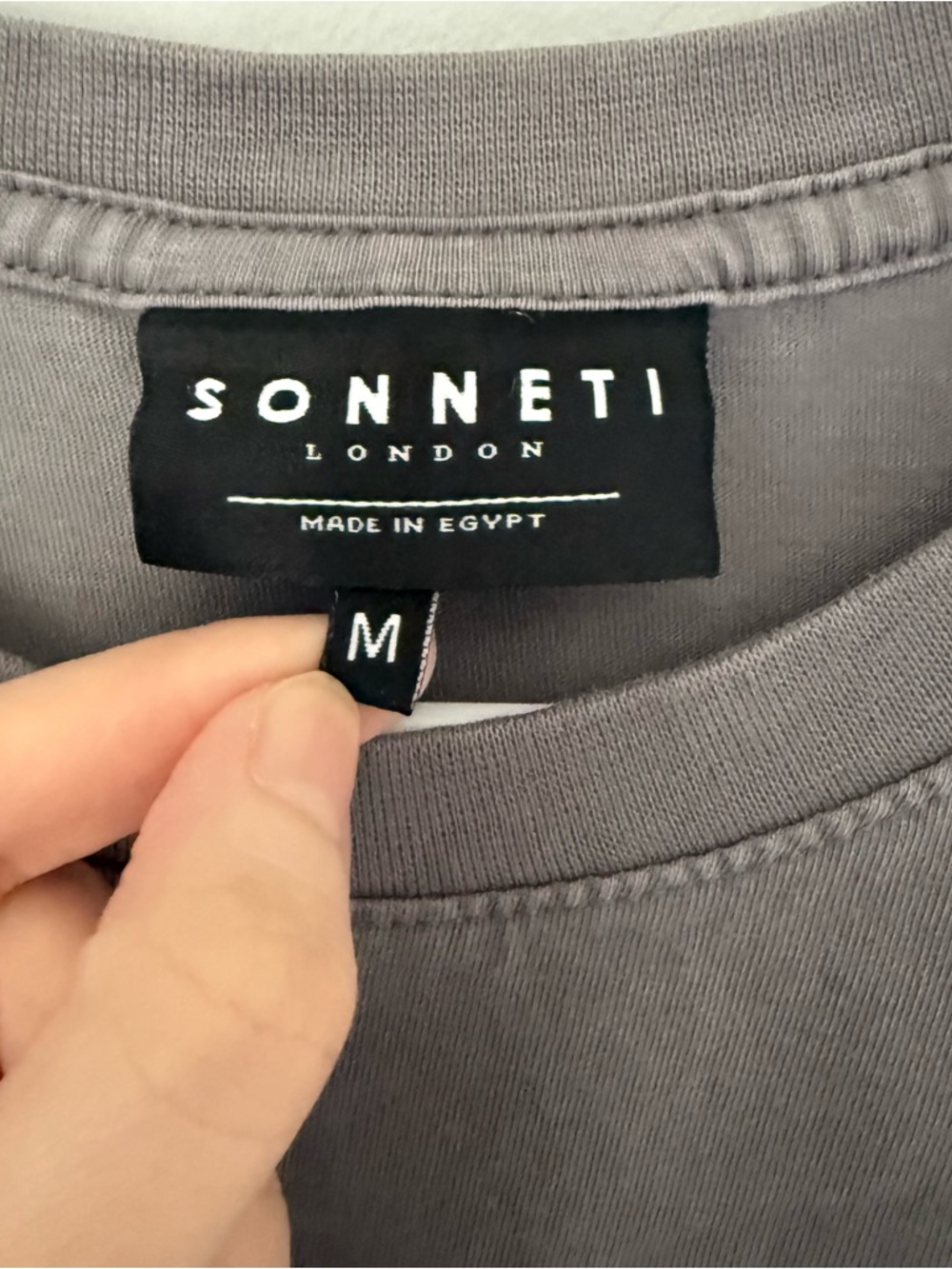 SONNETI LONDON ESSENTIAL T-SHIRT - Picture 5 of 7